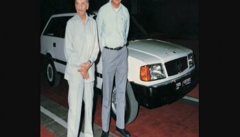 Ratan Tata यांना कशी मिळालेली पहिली नोकरी? पहिल्या Resume चा किस्साही रंजक 