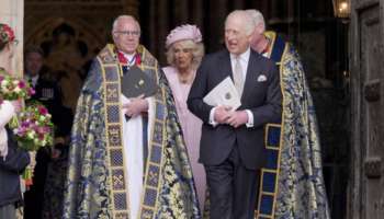 ब्रिटनचे किंग चार्ल्स आणि क्विन कॅमिला यांचे &#039;धूम मचाले&#039; गाण्यावर जंगी स्वागत, video viral 