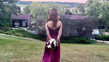 23 व्या वर्षी अभिनेत्री, 30 व्या वर्षी बनली सुपरस्टार कुटुंबाची सून, 34 व्या घेतला घटस्फोट, तुम्ही ओळखलं का? 