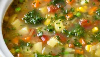 उन्हाळ्यात व्हेजिटेबल सूप प्यायल्याचे जबरदस्त फायदे!