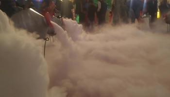 लग्नात वापरल्या जाणाऱ्या स्मोकच्या भांड्यात पडून 7 वर्षांच्या मुलीचा मृत्यू, आरोग्यासाठी किती घातक नायट्रोजन गॅस?
