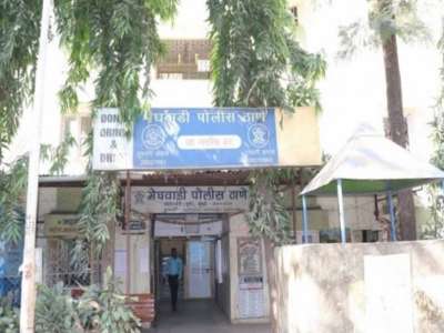  महाराष्ट्र हादरला! 10 वर्षाच्या  मुलीवर अत्याचार करून गुप्तांगात स्क्रूड्रायव्हर टाकला; विवाहित महिलेच्या प्रियकराचे अमानवी कृत्य
