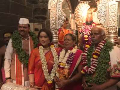 Ashadhi Wari 2025: फडणवीसांच्या हस्ते सपत्नीक विठ्ठलाची महापूजा, उगले दाम्पत्य ठरलं मानाचं वारकरी