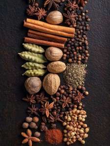 Interesting Facts, Queen Of Spices, King Of Spices, indian spices, spices, unique facts, amazing facts, shocking facts, types of spices, black pepper king of spices, Cardamom queen of spices, Cardamom, black pepper,