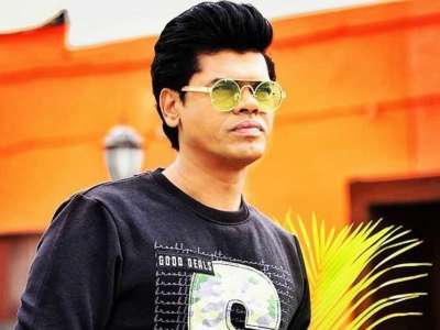 मुंबई पालिकेच्या शाळेतील शिक्षण ते मराठीतला सुपरस्टार,  सिद्धार्थ जाधवबद्दलच्या &#039;या&#039; गोष्टी तुम्हाला माहितीयत का?