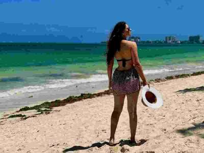  सोनाली कुलकर्णीचा ‘बीच लूक’; काळ्या रंगाच्या बिकिनी आणि लेपर्ड स्कर्टमधील हॉट अंदाज पाहून चाहते थक्क