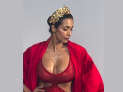 Manforce Event : 52 वर्षीय मलायका अरोराचा जलवा, लाल कपड्यांत.... लोकं विचारतात,'कोणता फ्लेवर'