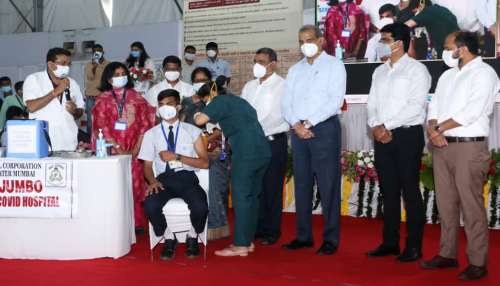कोरोनाविरुद्धच्या लढाईत मुलांनाही मिळाले लसीचे सुरक्षा कवच कोरोनाविरुद्धच्या लढाईत मुलांनाही मिळाले लसीचे सुरक्षा कवच
