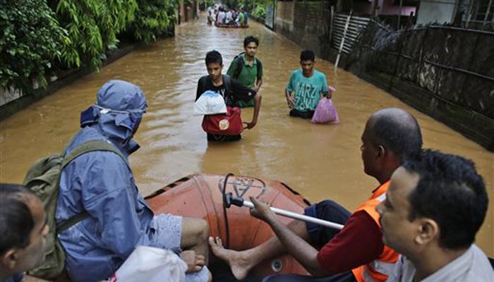 आसाममध्ये पूर, राज्यस्थानमध्ये पाऊस