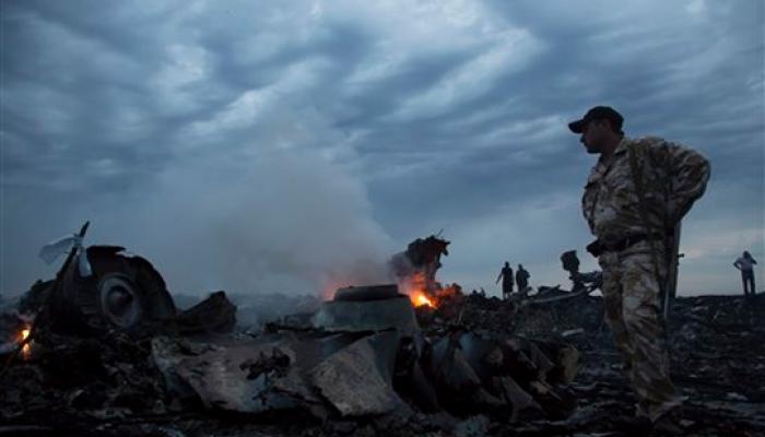 मलेशियन विमानातल्या 295 प्रवाशांचा मृत्यू