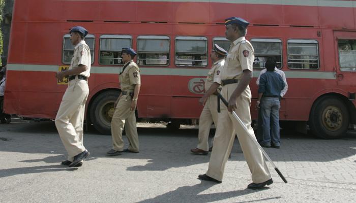 बेस्ट ड्रायव्हरचा दोघा वरिष्ठांवर कोयत्याने हल्ला