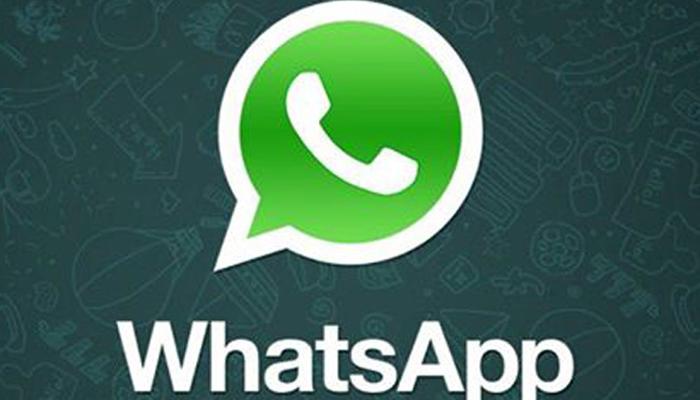 Whatsappचा एक SMS मुंबई रेल्वेतील रोमियोंचा कर्दनकाळ