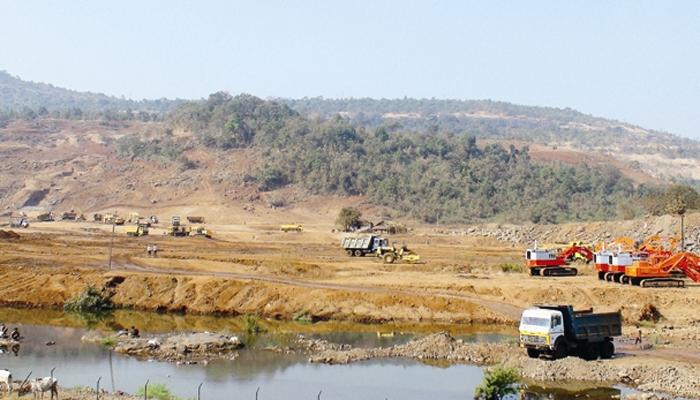 कोंढाणे धरणाच्या घोटाळ्याप्रकरणी चार अधिकाऱ्यांचं निलंबन