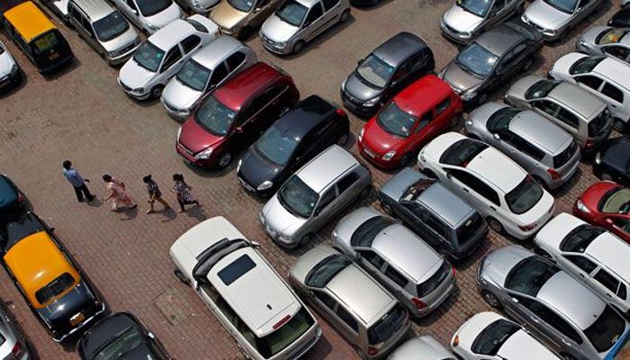 मुंबईकरांनो, गाडी पार्किंगसाठी आता मोजा ज्यादा पैसे!