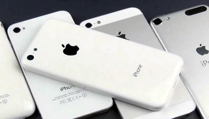 अॅपलचा ५ सी मोबाईल खूपच स्वस्त