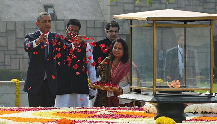 President Barack Obama pays tribute to Mahatma Gandhi at Rajghat 