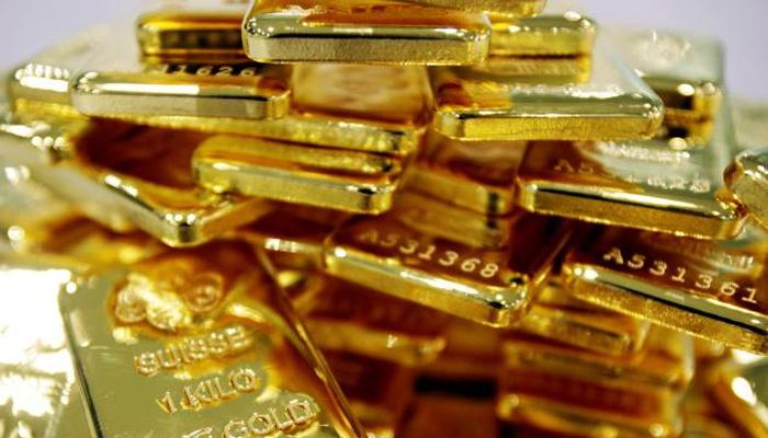 हैदराबाद विमानतळावरून ९ किलो सोनं जप्त 