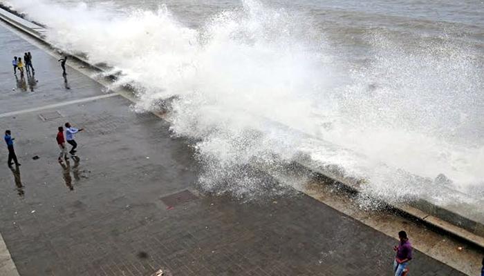 मान्सून कोकणात रेंगाळला, मुंबईकरांना मान्सूनची प्रतीक्षा