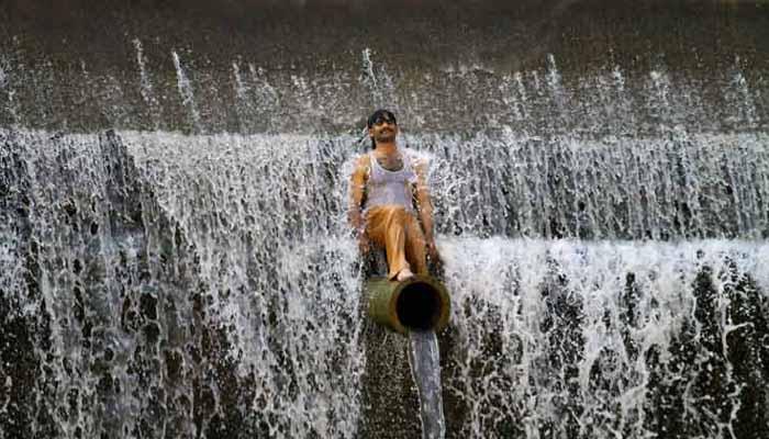 पाकिस्तानात उष्णतेची लाट, १३६ जणांचा मृत्यू