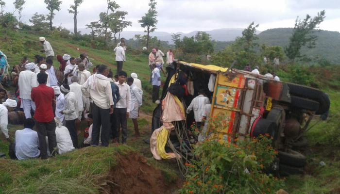 भीमाशंकरजवळ वारकऱ्यांच्या ट्रकला अपघात, ३ गंभीर