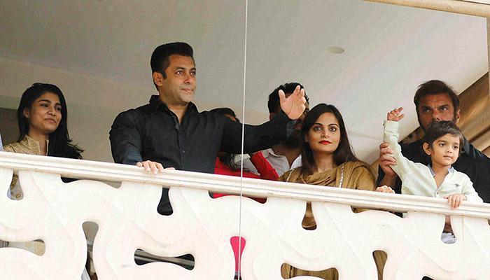 Salman Khan celebrates Eid with family