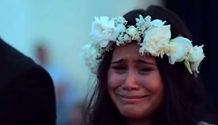  VIDEO : लग्नातील डान्स पाहून नवरी रडायला लागली