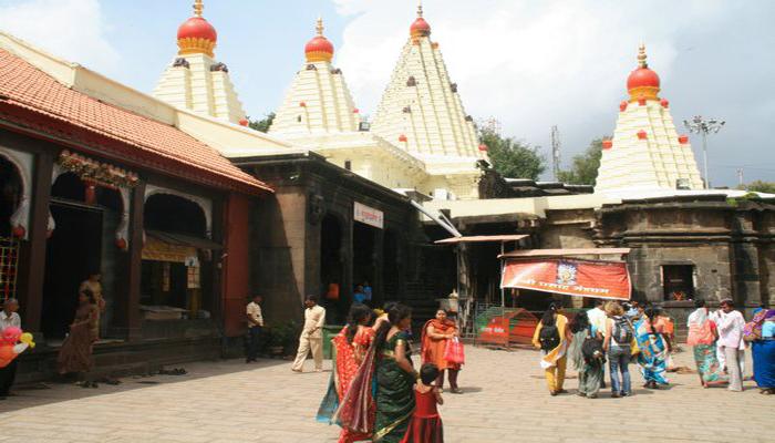 कोल्हापूरच्या महालक्ष्मी मंदिरात नवा वाद