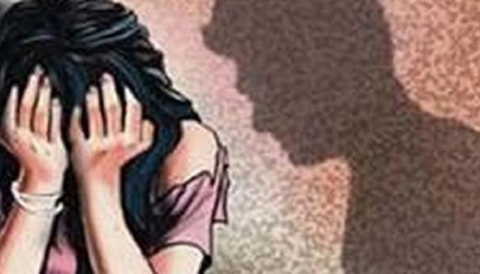 १६ वर्षाच्या मुलीवर प्रियकरासह मित्रांचा बलात्कार