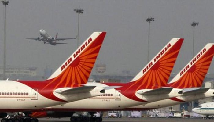 सोशल मीडियाच्या ताकदीने उडालं एअर इंडियाचं विमान   