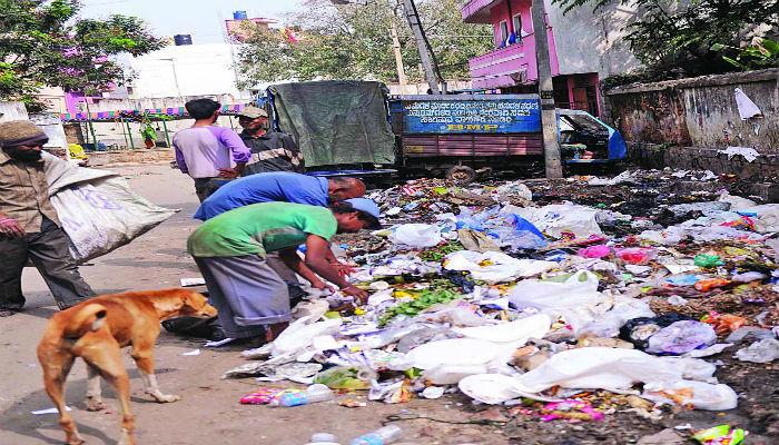 मुंबई खराब करणाऱ्यांकडून 1 कोटी 34 लाखांची दंड वसुली 