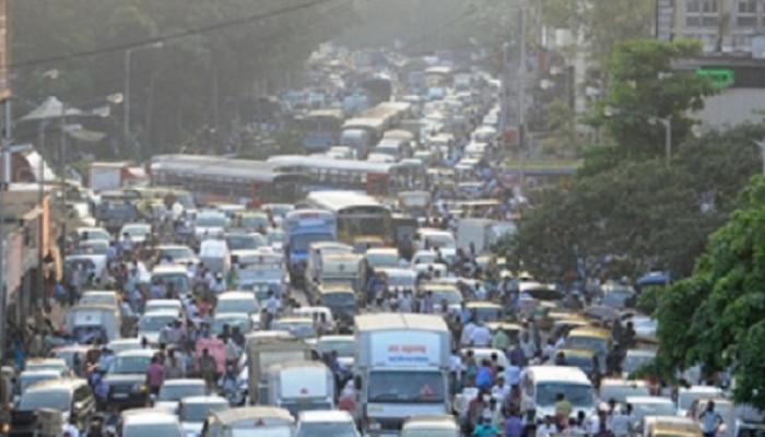 मुंबई - गोवा महामार्गावर वाहतूक कोंडी, एकेरी वाहतूक सुरु