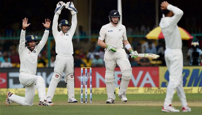 पहिल्या टेस्टमध्ये भारत मजबूत स्थितीत, 215 रनची आघाडी 