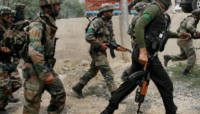 श्रीनगर येथे दहशतवादी हल्ला : एक जवान शहीद तर 8 जखमी
