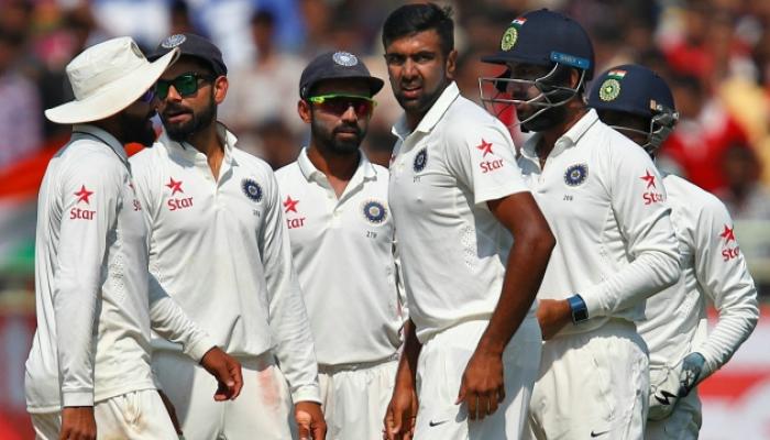 दुसऱ्या टेस्टमध्ये भारत विजयाच्या जवळ, शेवटच्या दिवशी हव्या आठ विकेट