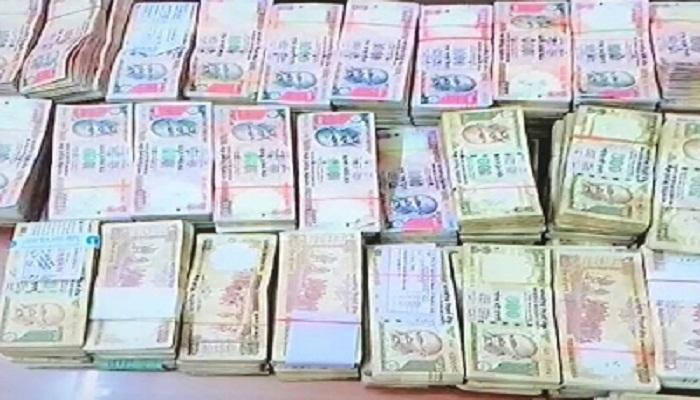 राजकोटमध्ये 1.15 कोटी रुपयांच्या जुन्या नोटा जप्त
