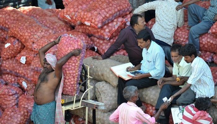 कांद्याला किलोला चक्क 3 पैसे भाव