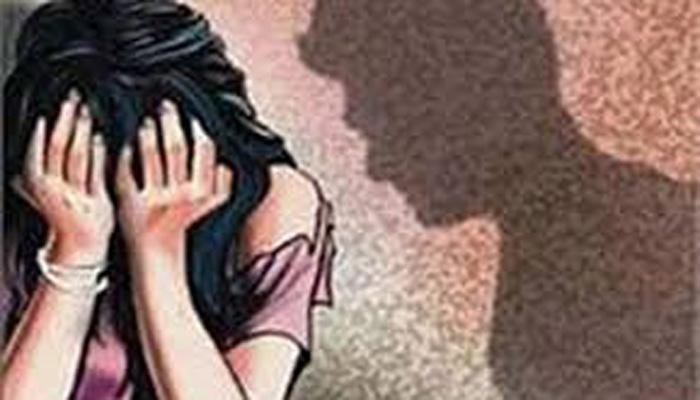 अहमदनगर जिल्ह्यात अल्पवयीन मुलीवर बलात्कार