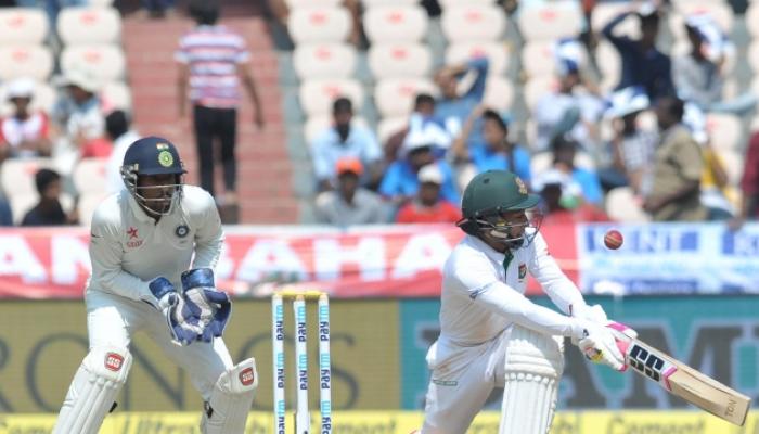 हैदराबाद टेस्ट वाचवण्याचे बांग्लादेशचे शर्थीचे प्रयत्न 