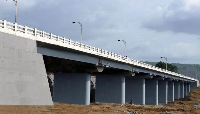 मुंबई - गोवा महामार्गावरील सावित्री नदीवरील पूल सोमवारपासून वाहतुकीला खुला
