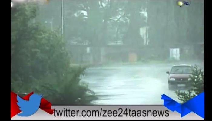 जोरदार पावसामुळे मुंबई-अहमदाबाद महामार्गावर पाणी 