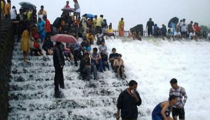 लोणावळ्यातील भुशी धरणाच्या पाय-यांवर जाण्यास पर्यटकांना बंदी