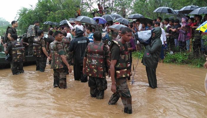 गुजरात-राजस्थानला पुराचा वेढा, पंतप्रधानांकडून पाहणी