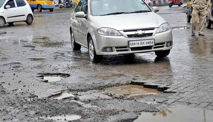 आणखी किती बळी गेल्यावर रस्त्यांची अवस्था सुधारेल? हायकोर्टाचा सवाल