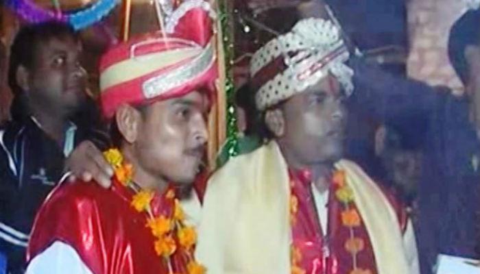 इंदूरमध्ये ग्रामस्थांनी लावलं दोन तरुणांचं लग्न, कारण ऐकल्यावर तुम्हालाही बसेल धक्का