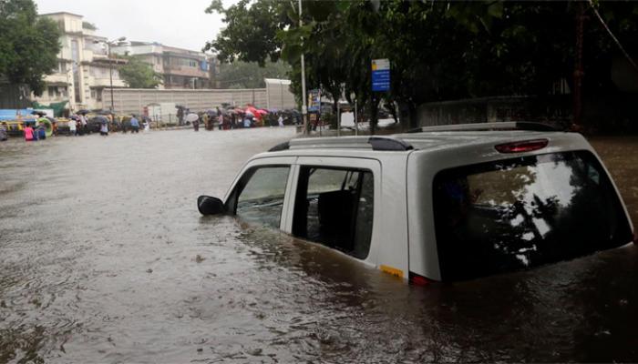 मुंबई जलमय : मदत न करता मदत केलेल्या दाव्याची अशी पोलखोल