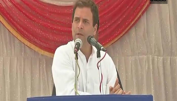 राहुल गांधी सभेत म्हणाले ‘केम छो’, लोक म्हणाले ‘गाडो थई छो’