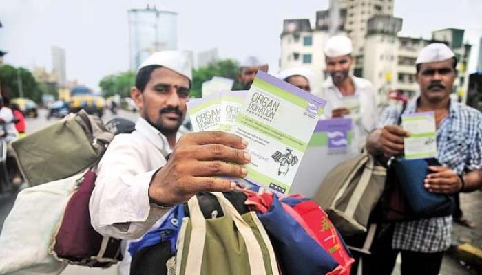 डबेवाल्यांच्या संघटनेत फूट पडण्याची चिन्ह 