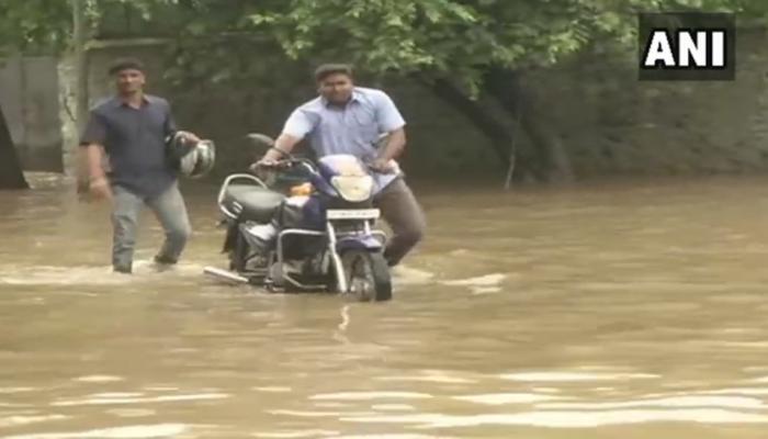 तामिळनाडूत मुसळधार पाऊस, जनजीवन विस्कळीत