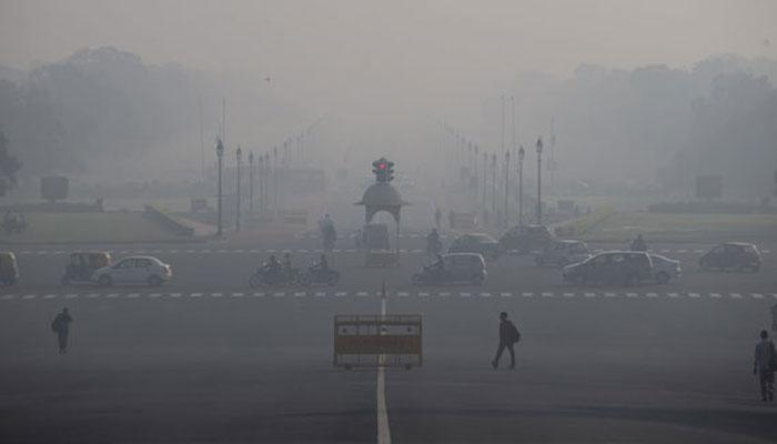 दिल्लीत अतिप्रदूषणाच्या धुक्याचा धोका कायम