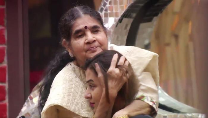 VIDEO : Bigg Boss च्या घरी आली शिल्पा शिंदेची आई आणि ...